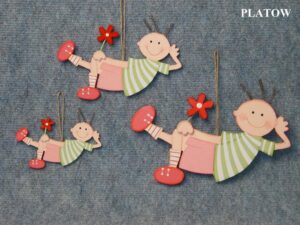 Junge mit Blume Hänger 12 5cm